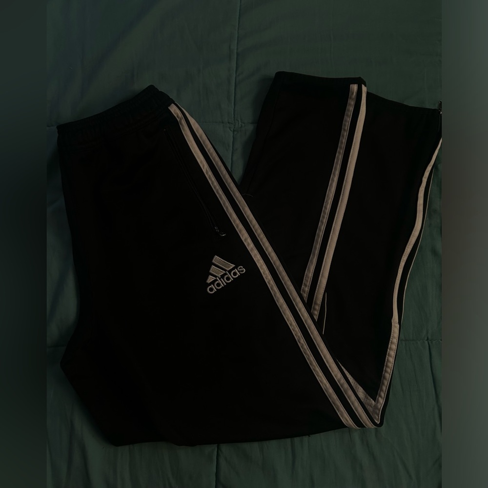 Size Youth large adidas slim sweatpants